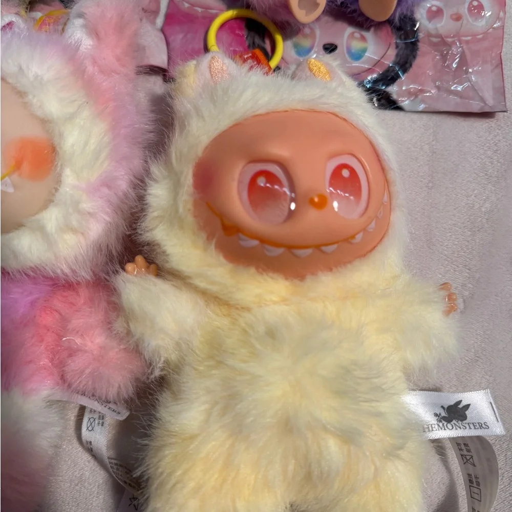 Colorful Plush Monster Keychains (Lafufu) - Picture 5 of 7